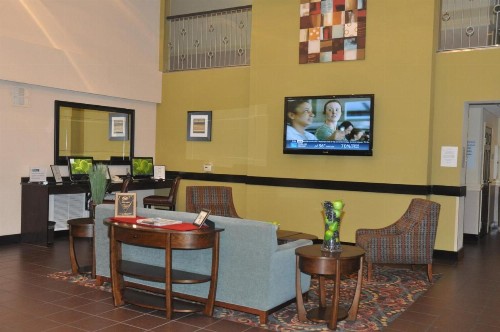 Holiday Inn Express & Suites Sarasota East an IHG Hotel - image 8