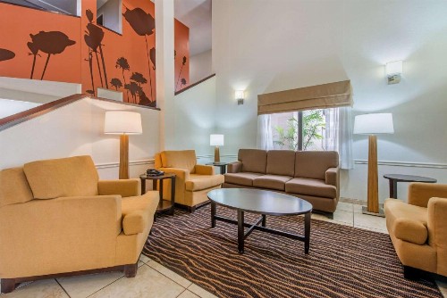 Sleep Inn Sarasota North - image 14
