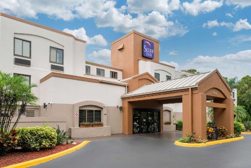 Sleep Inn Sarasota North - image 17