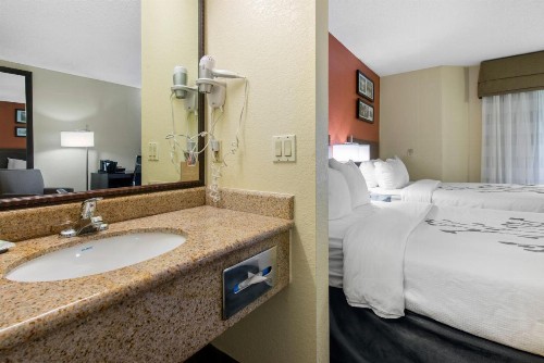 Sleep Inn Sarasota North - image 34