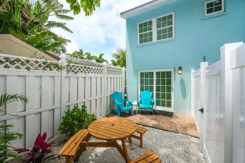Tropical Breeze Resort - image 35