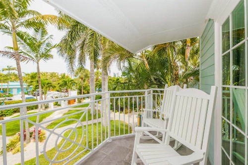 Tropical Breeze Resort - image 6