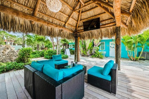 Tropical Breeze Resort - image 7