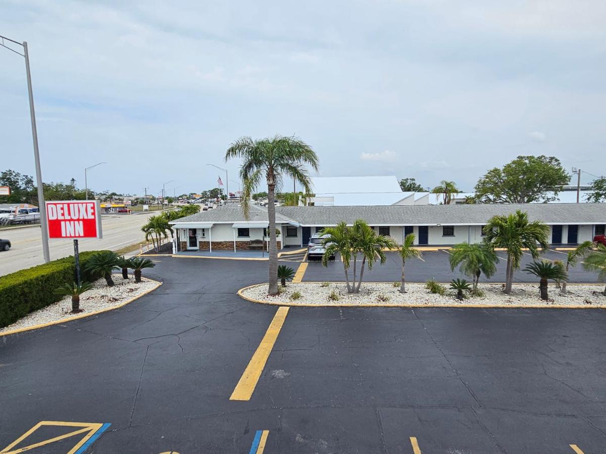 Deluxe Inn - Sarasota - main image