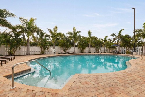 Best Western Plus Siesta Key Gateway - image 9