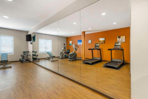 Comfort Suites Sarasota-Siesta Key - image 23