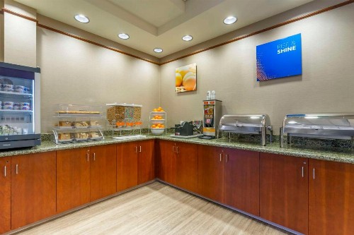 Comfort Suites Sarasota-Siesta Key - image 28