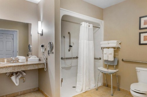 Comfort Suites Sarasota-Siesta Key - image 35