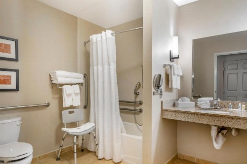 Comfort Suites Sarasota-Siesta Key - image 38