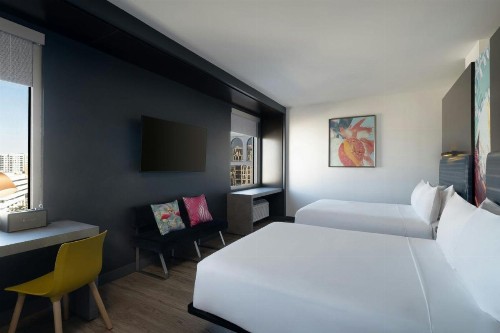 Aloft Sarasota - image 3