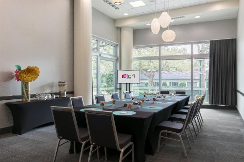 Aloft Sarasota - image 6
