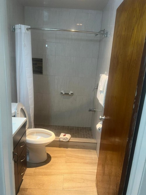 Flamingo Inn - image 12