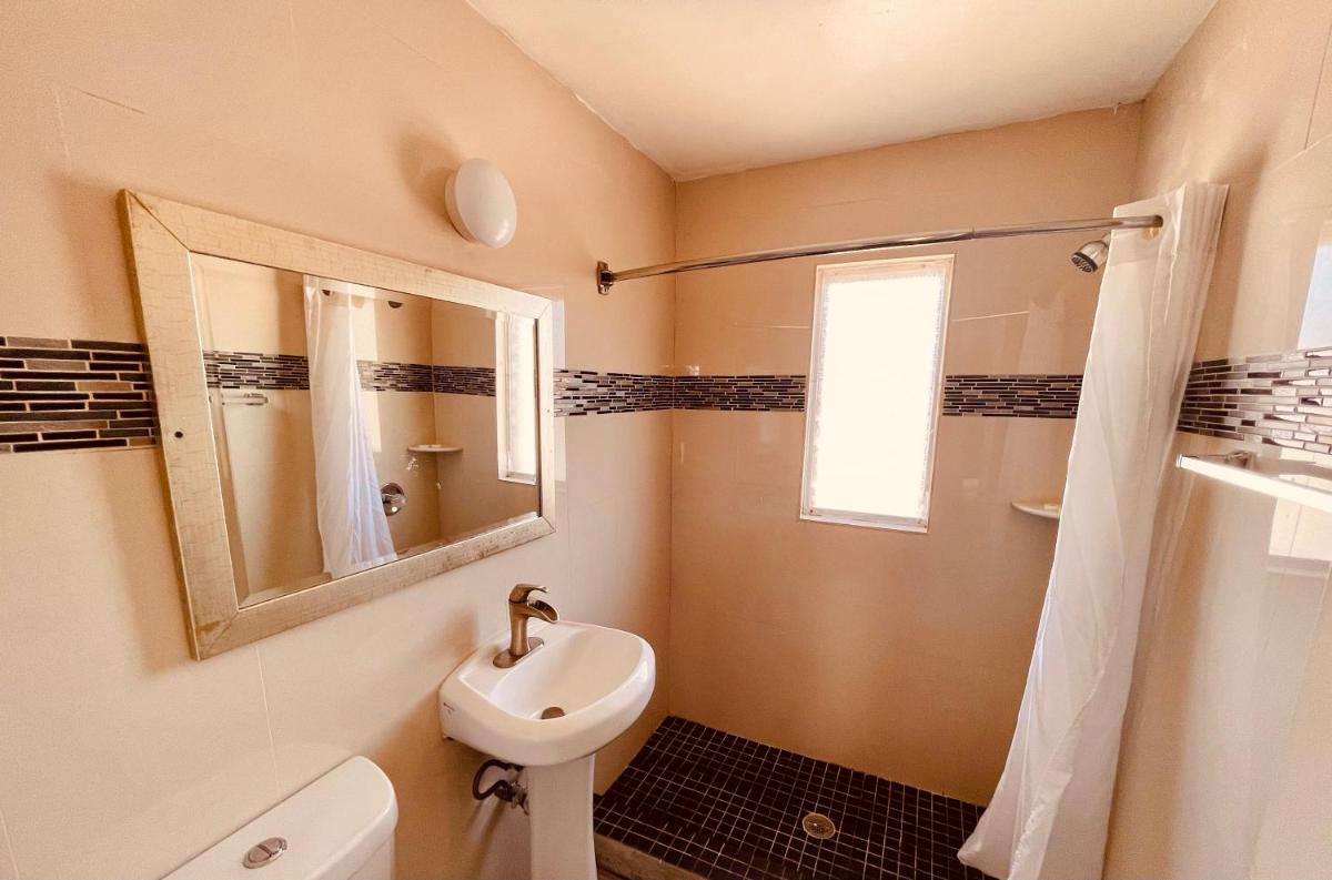 Siesta Inn Sarasota - Indian Beach - image 3