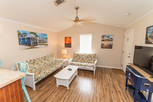 Tiny House Siesta - image 39