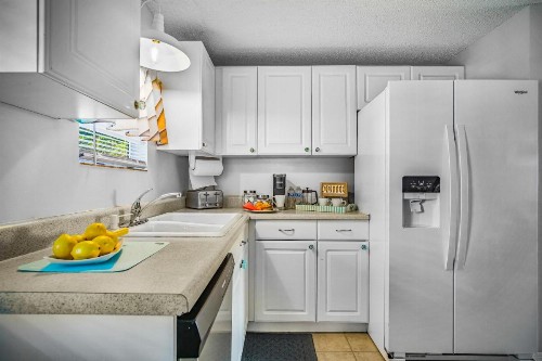 Beach Cottage - image 23