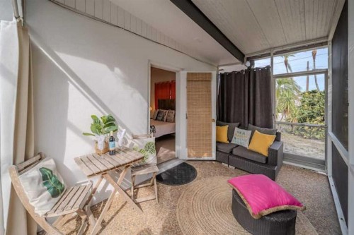 Beachside Bliss of Siesta Key - image 2