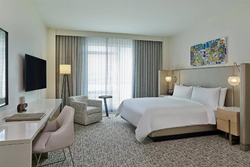 Art Ovation Hotel Autograph Collection - image 7