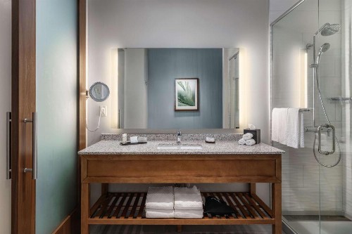Embassy Suites By Hilton Sarasota - image 17