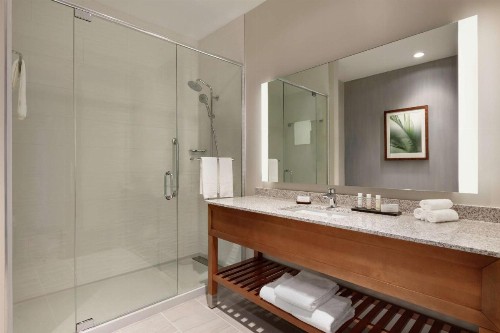 Embassy Suites By Hilton Sarasota - image 19