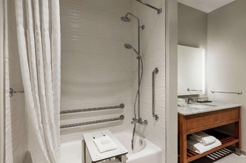 Embassy Suites By Hilton Sarasota - image 21