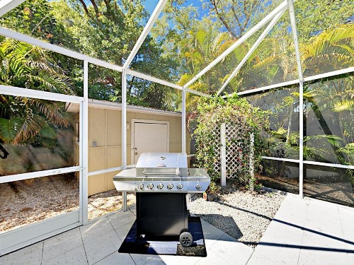 2123 Temple St Home - image 5