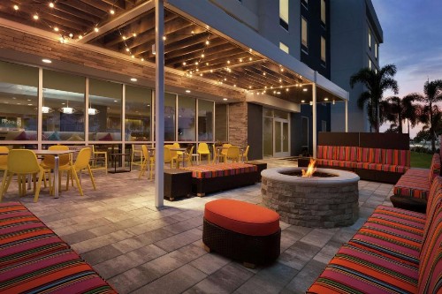 Home2 Suites By Hilton Sarasota Bradenton Airport - image 25