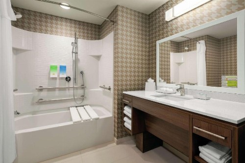 Home2 Suites By Hilton Sarasota Bradenton Airport - image 4