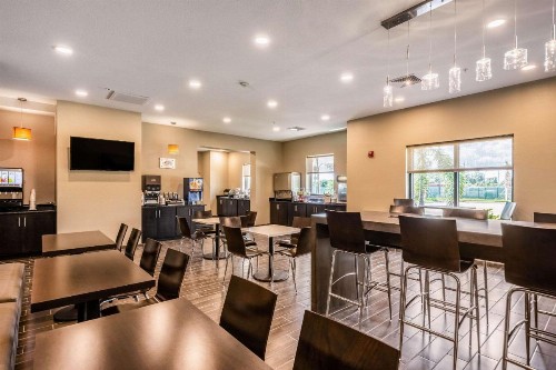 MainStay Suites Sarasota I-75 - image 5