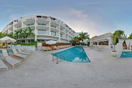 The Sarasota Modern a Tribute Portfolio Hotel - image 2