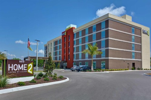 Home2 Suites Sarasota I-75 Bee Ridge FL - image 1