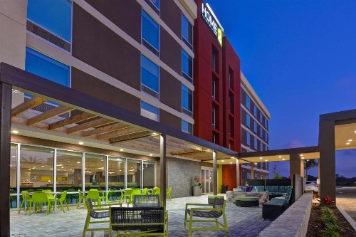 Home2 Suites Sarasota I-75 Bee Ridge FL - image 21