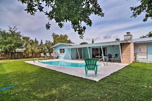 Sarasota Home with Large Backyard and Water Access - image 9