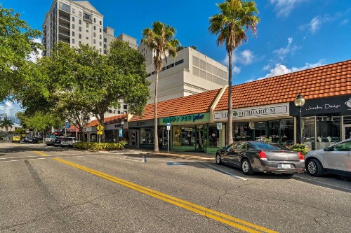 Historic Charmer-Walk to Downtown Sarasota! - image 1