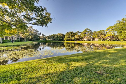 Sarasota Villa with Pool Access about 4 Mi to Beach! - image 2