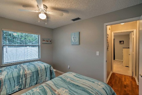Home with Heated Pool - 2 Miles to Siesta Key Beach! - image 6