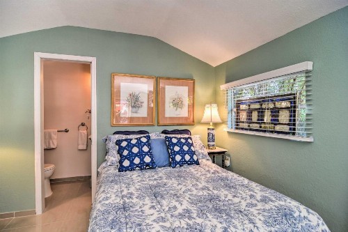 Vibrant Sarasota Studio Less Than 1 Mile from Beach! - image 8