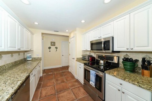 All-New Minutes to Siesta Beach Shopping & More! - image 1