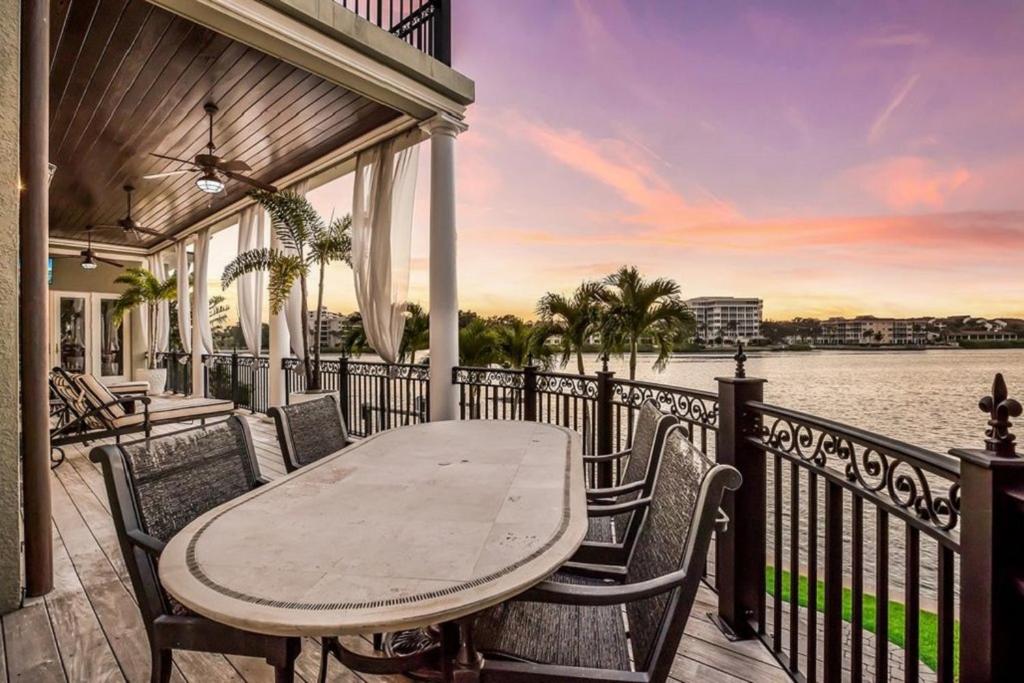 Sarasota Luxury Estate - image 5