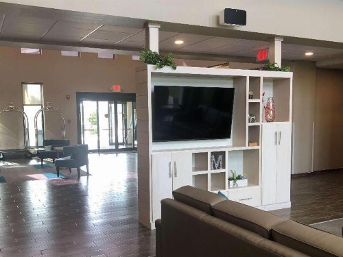 MainStay Suites Sarasota I-75
