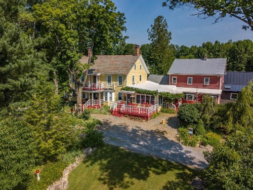 Saratoga Farmstead B&B - image 11
