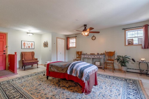 Saratoga Farmstead B&B - image 32