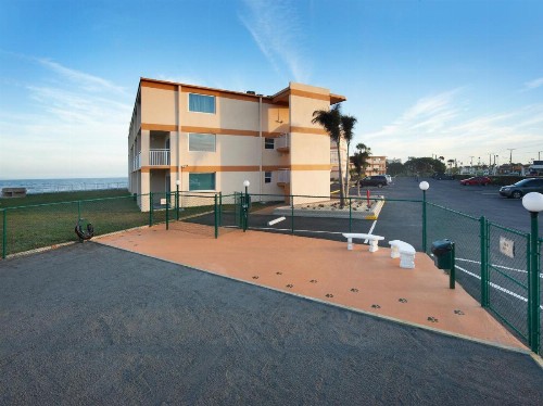 Paradise Beach Club - Ground Floor & Townhouses - image 47