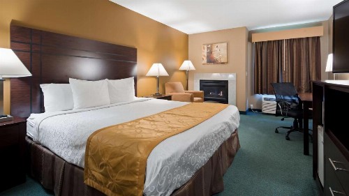 Best Western Plaza Hotel Saugatuck - image 3