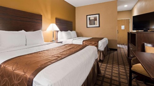 Best Western Plaza Hotel Saugatuck - image 4
