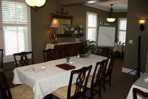 Maplewood Hotel - image 13