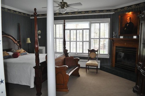 Maplewood Hotel - image 3