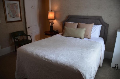Maplewood Hotel - image 30