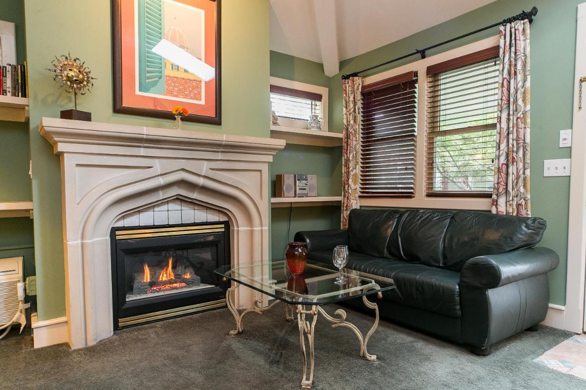 Hidden Garden Cottages & Suites - image 3