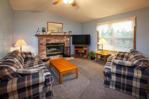 Goshorn Lake Cottage #1 - image 8