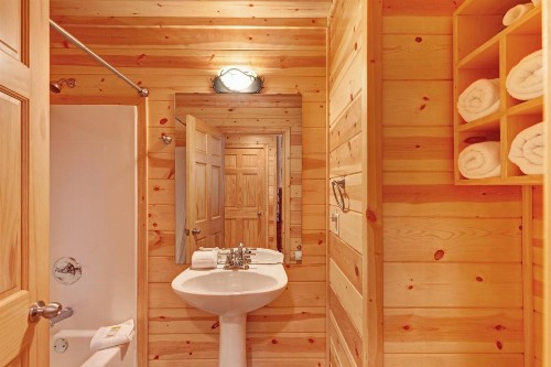 Kingfisher Cove Cabin 28 - image 10
